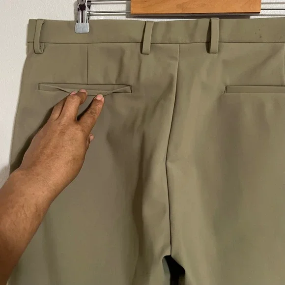 Theory Men's Zaine Pant in Precision Ponte
Size 36 - Picture 8 of 10